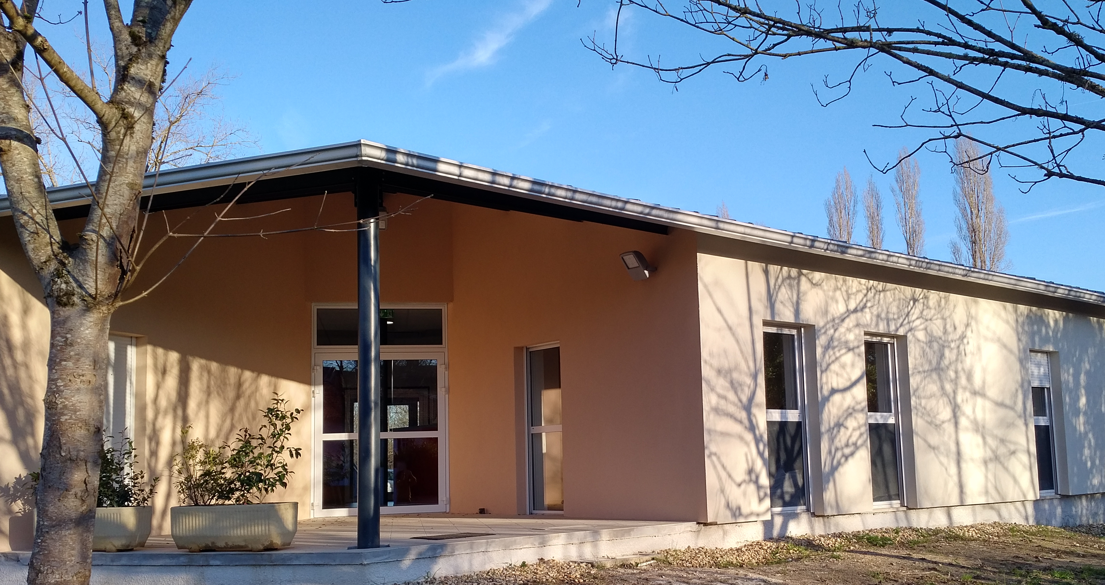 Locaux de la communauté de communes Isle et Crempse en Périgord