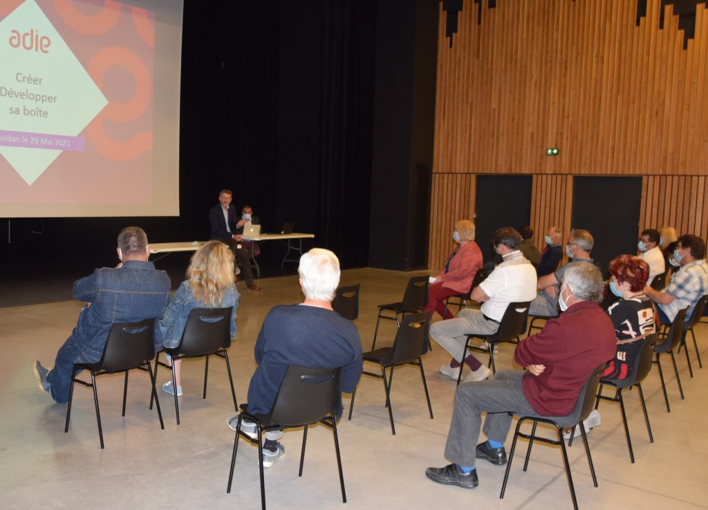 1er forum des artisans à la communauté de communes Isle et Crempse en Périgord