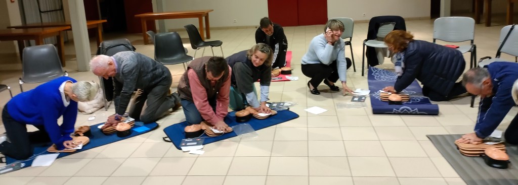 Les gestes qui sauvent à St Laurent des Hommes